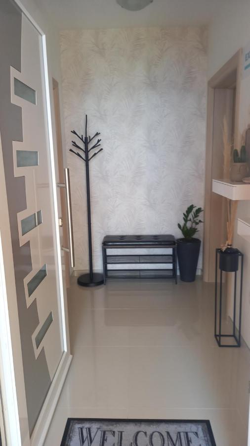 Apartment Dandelion Брела Экстерьер фото